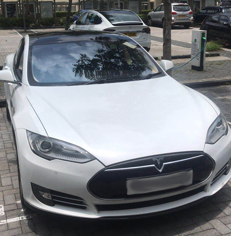 5 Seat Tesla