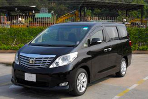 7 Seat Deluxe Van (Toyota Alphard)